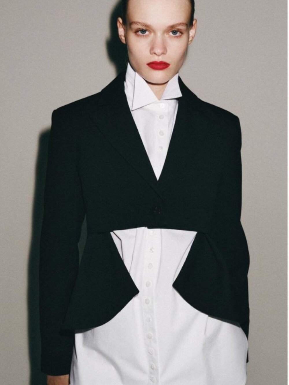 BNWT ZARA WOMAN ZW COLLECTION ASYMMETRIC BLAZER BLACK